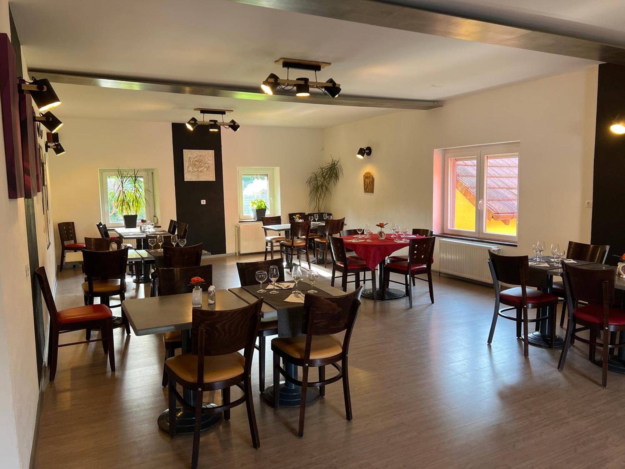 Auberge Restaurant La Roseraie Grandrupt 외부 사진